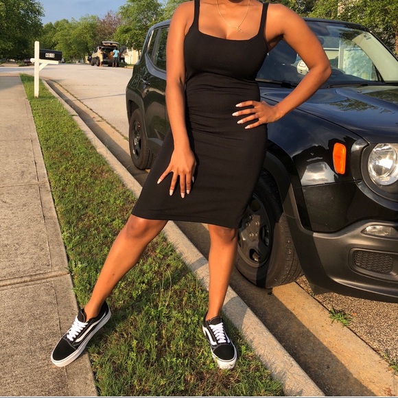 Zara Dresses & Skirts - Simple black dress Zara Dresses & Skirts - Simple black dress